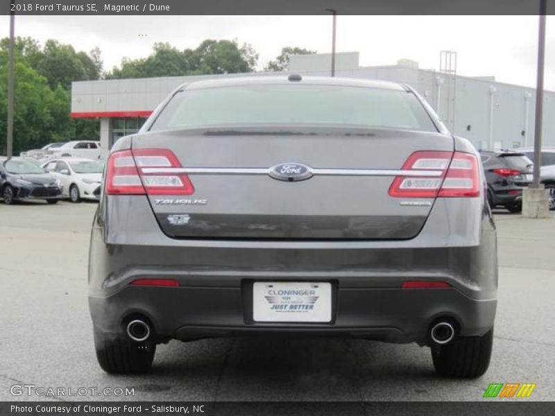 Magnetic / Dune 2018 Ford Taurus SE