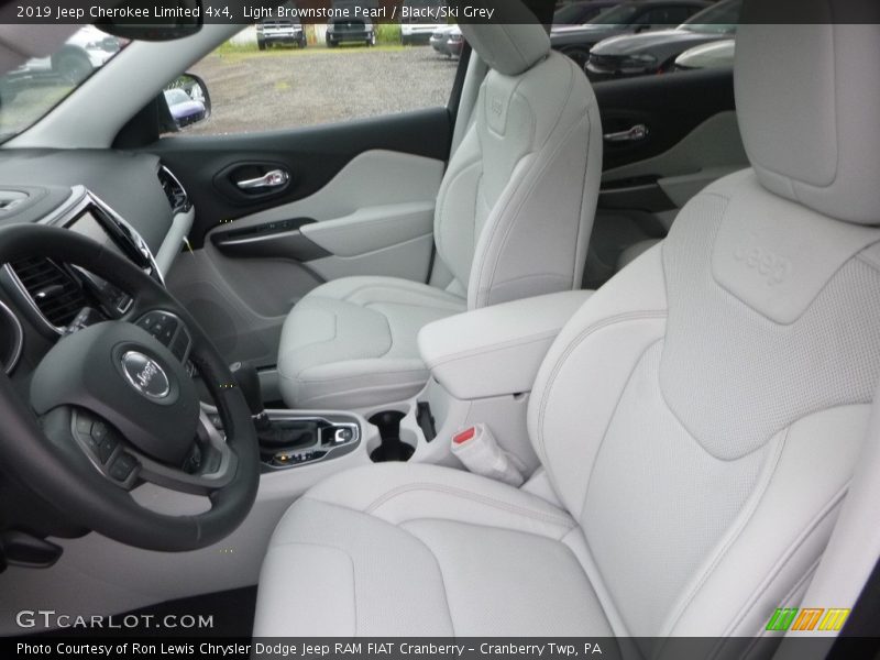 Light Brownstone Pearl / Black/Ski Grey 2019 Jeep Cherokee Limited 4x4