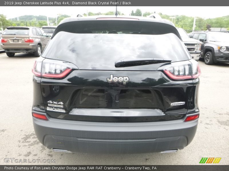 Diamond Black Crystal Pearl / Black 2019 Jeep Cherokee Latitude Plus 4x4