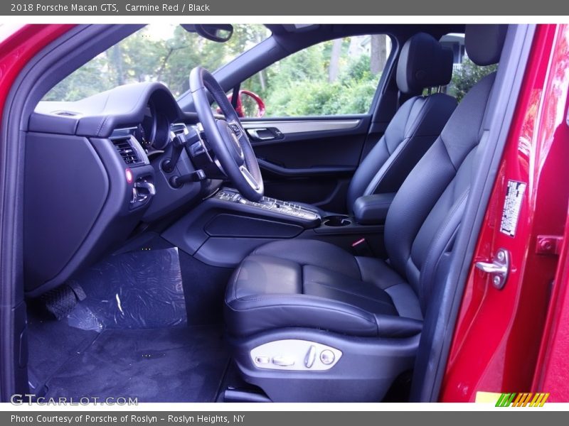 Front Seat of 2018 Macan GTS