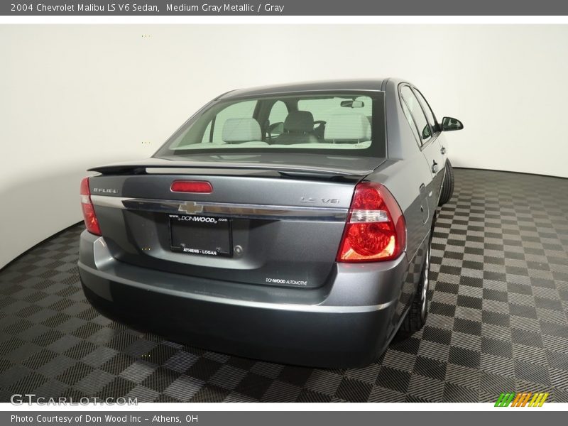 Medium Gray Metallic / Gray 2004 Chevrolet Malibu LS V6 Sedan