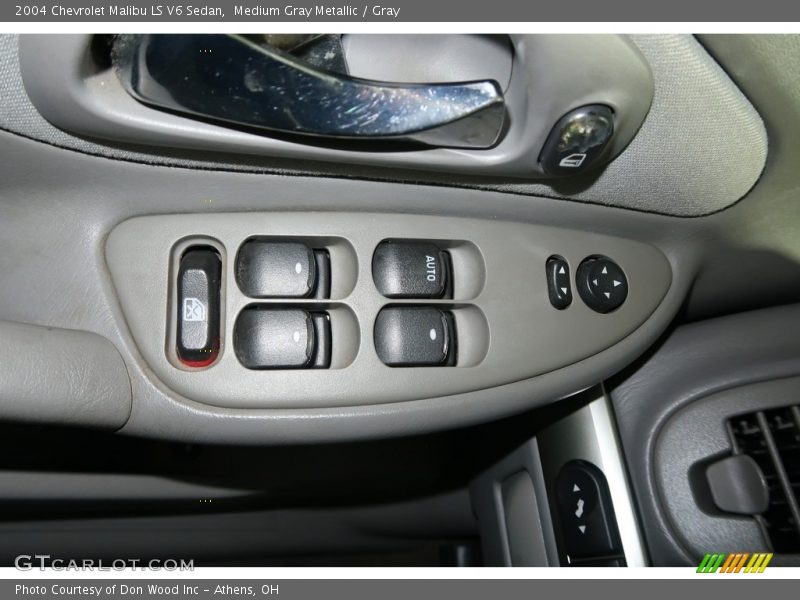 Medium Gray Metallic / Gray 2004 Chevrolet Malibu LS V6 Sedan