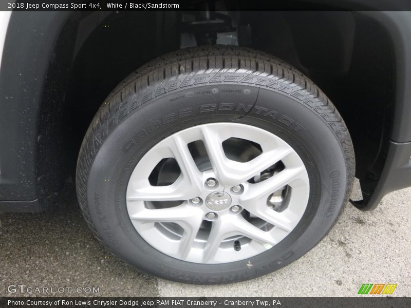 White / Black/Sandstorm 2018 Jeep Compass Sport 4x4