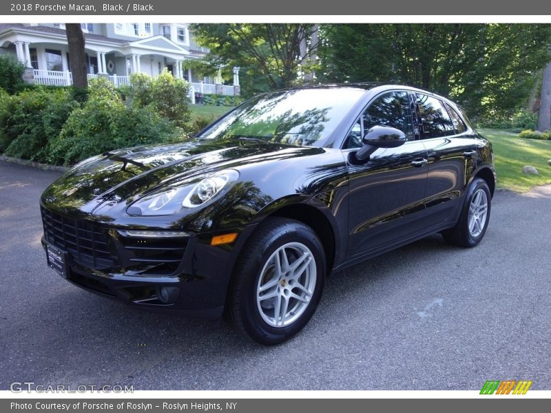 Black / Black 2018 Porsche Macan