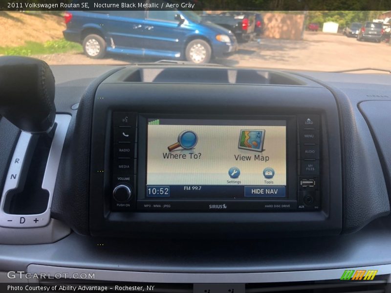 Nocturne Black Metallic / Aero Gray 2011 Volkswagen Routan SE