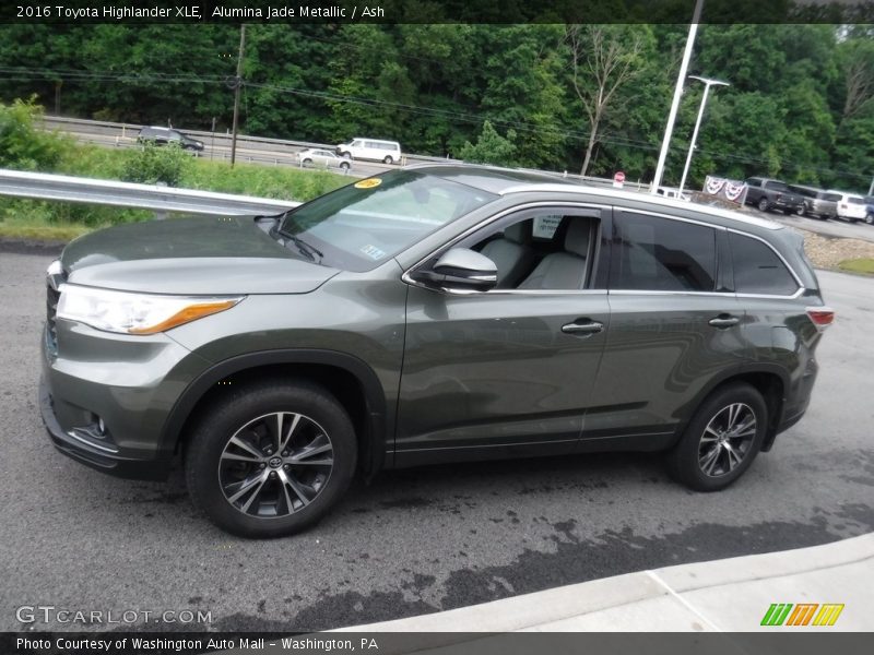 Alumina Jade Metallic / Ash 2016 Toyota Highlander XLE