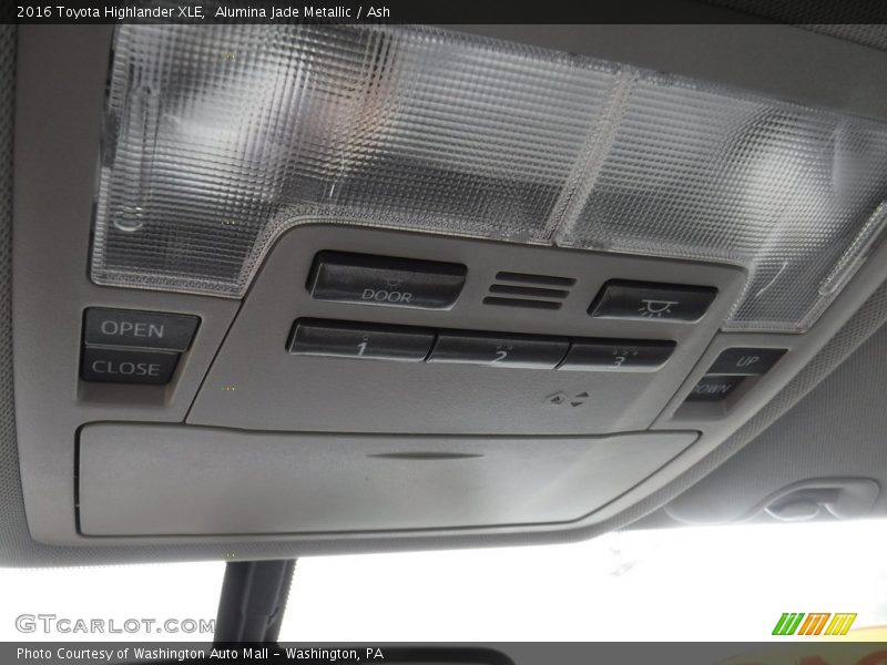 Alumina Jade Metallic / Ash 2016 Toyota Highlander XLE