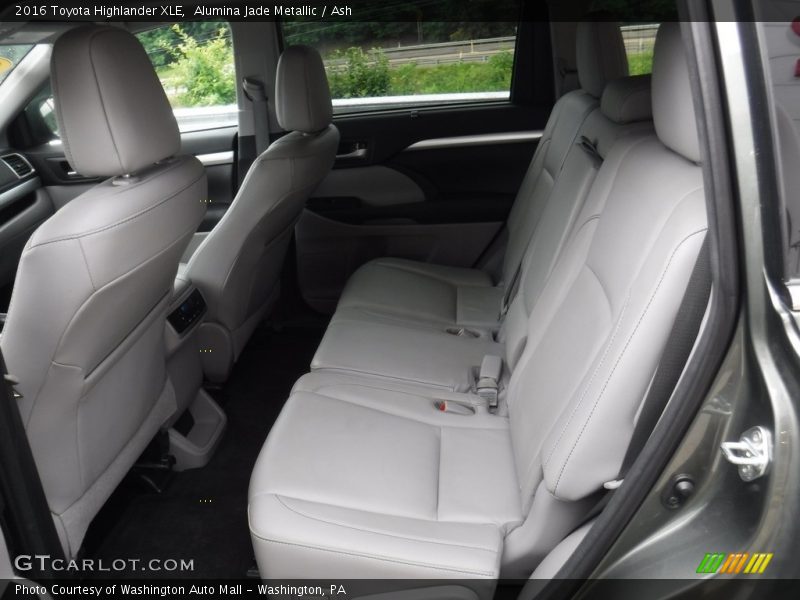 Alumina Jade Metallic / Ash 2016 Toyota Highlander XLE