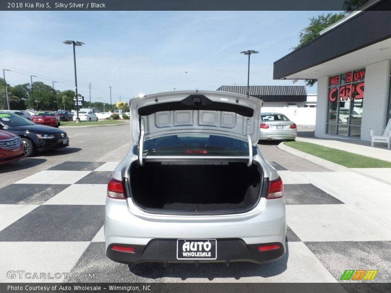 Silky Silver / Black 2018 Kia Rio S