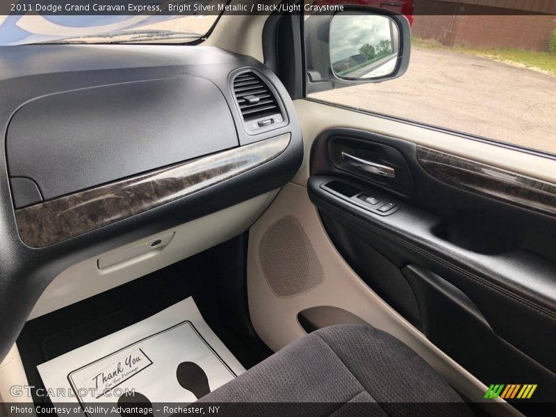 Bright Silver Metallic / Black/Light Graystone 2011 Dodge Grand Caravan Express