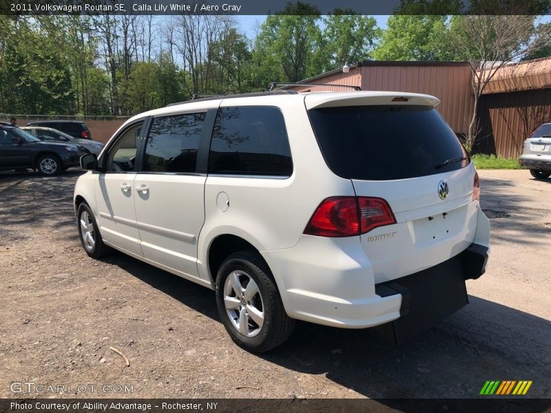 Calla Lily White / Aero Gray 2011 Volkswagen Routan SE