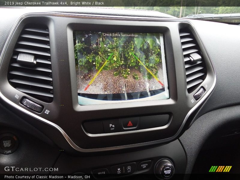 Bright White / Black 2019 Jeep Cherokee Trailhawk 4x4