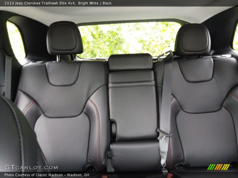 Bright White / Black 2019 Jeep Cherokee Trailhawk Elite 4x4