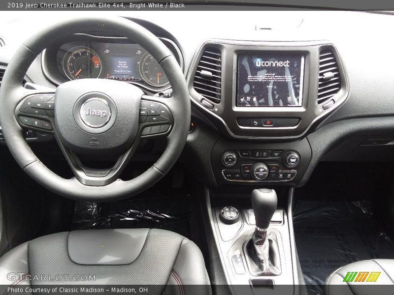 Bright White / Black 2019 Jeep Cherokee Trailhawk Elite 4x4