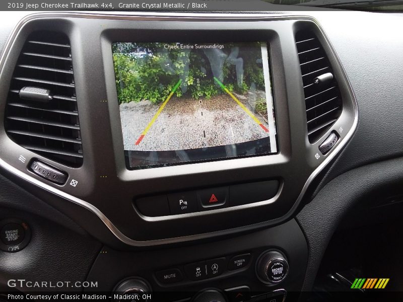 Granite Crystal Metallic / Black 2019 Jeep Cherokee Trailhawk 4x4