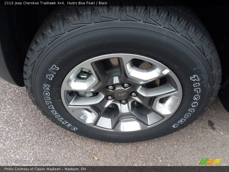 Hydro Blue Pearl / Black 2019 Jeep Cherokee Trailhawk 4x4