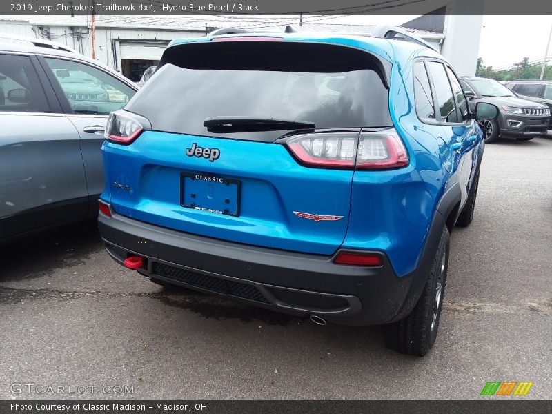 Hydro Blue Pearl / Black 2019 Jeep Cherokee Trailhawk 4x4
