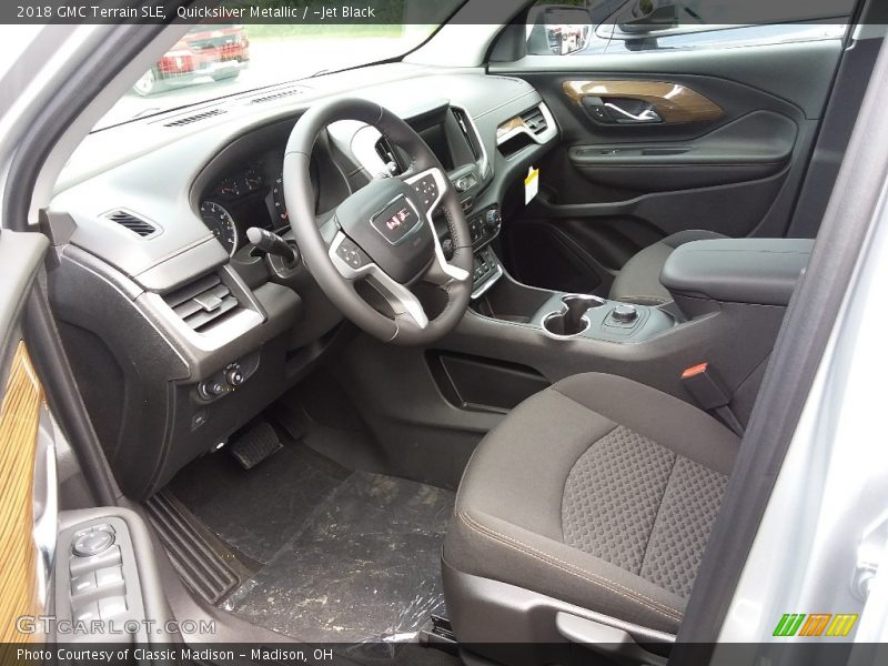 Quicksilver Metallic / ­Jet Black 2018 GMC Terrain SLE