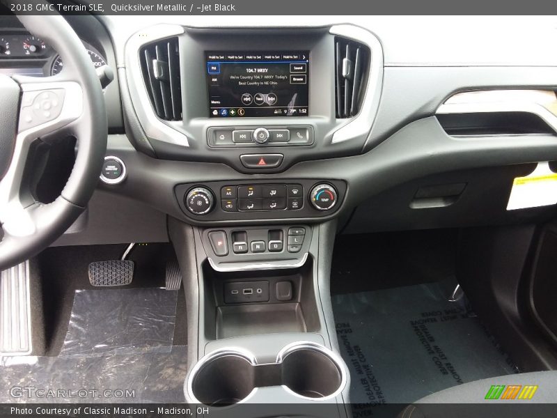 Quicksilver Metallic / ­Jet Black 2018 GMC Terrain SLE