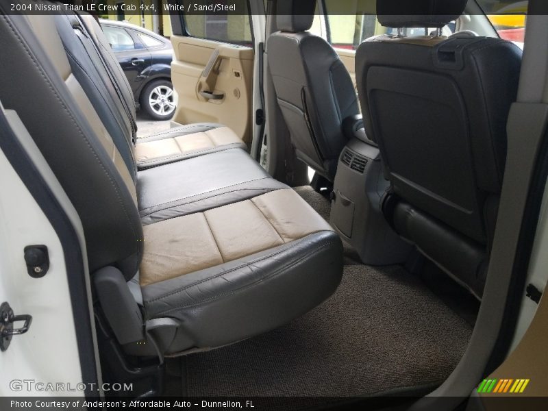 White / Sand/Steel 2004 Nissan Titan LE Crew Cab 4x4