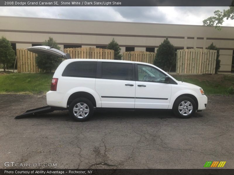 Stone White / Dark Slate/Light Shale 2008 Dodge Grand Caravan SE