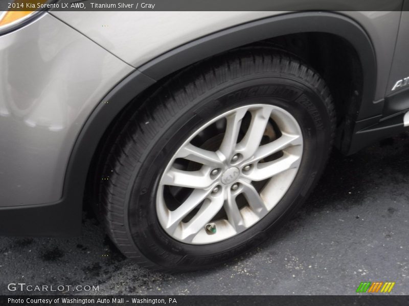 Titanium Silver / Gray 2014 Kia Sorento LX AWD