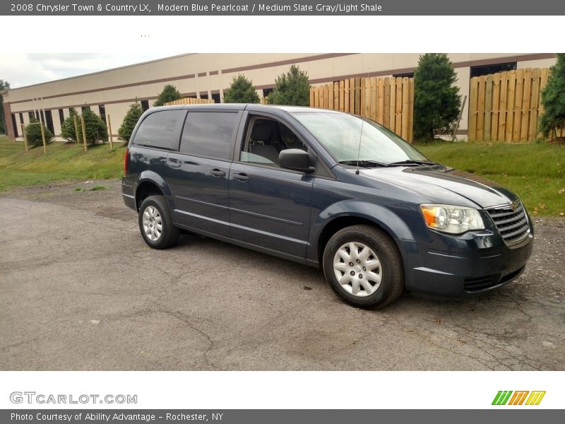 Modern Blue Pearlcoat / Medium Slate Gray/Light Shale 2008 Chrysler Town & Country LX