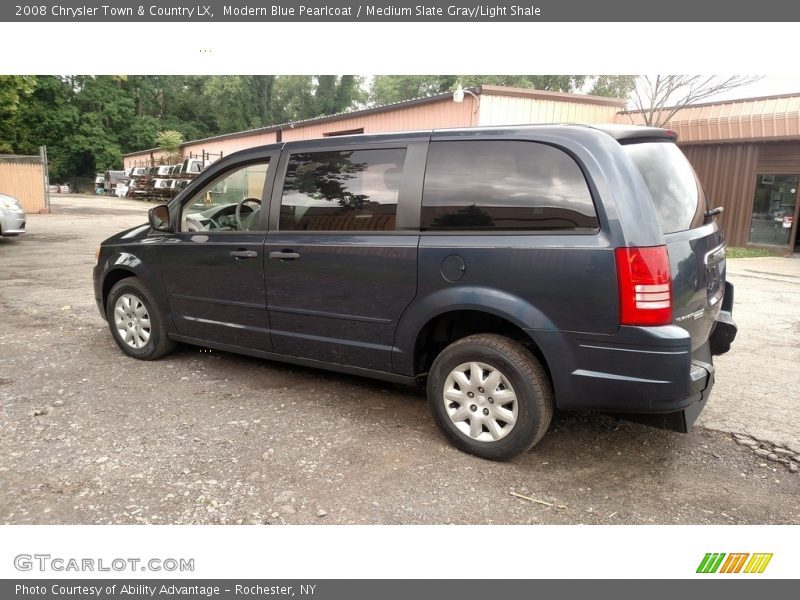Modern Blue Pearlcoat / Medium Slate Gray/Light Shale 2008 Chrysler Town & Country LX