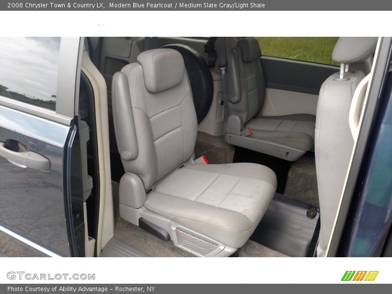 Modern Blue Pearlcoat / Medium Slate Gray/Light Shale 2008 Chrysler Town & Country LX