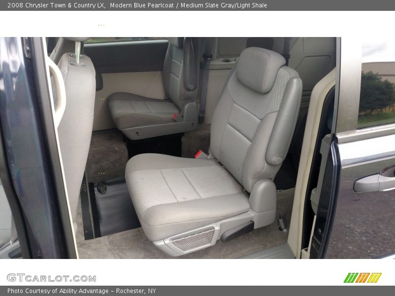 Modern Blue Pearlcoat / Medium Slate Gray/Light Shale 2008 Chrysler Town & Country LX