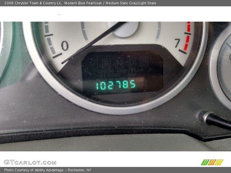 Modern Blue Pearlcoat / Medium Slate Gray/Light Shale 2008 Chrysler Town & Country LX