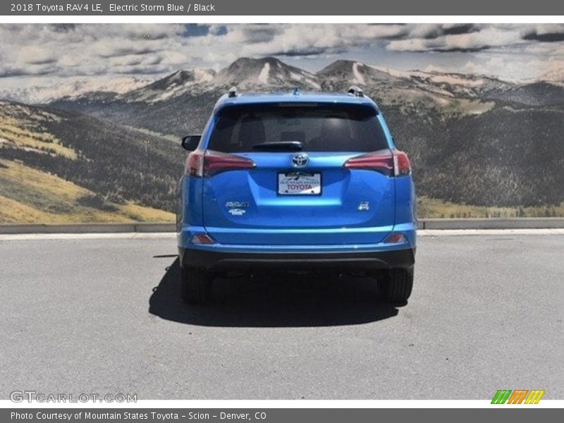 Electric Storm Blue / Black 2018 Toyota RAV4 LE