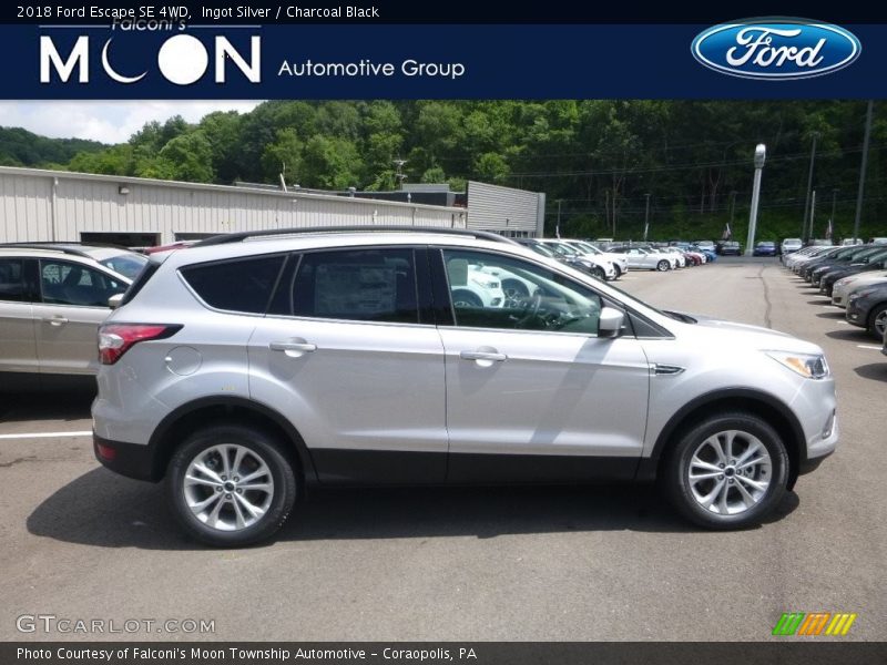 Ingot Silver / Charcoal Black 2018 Ford Escape SE 4WD
