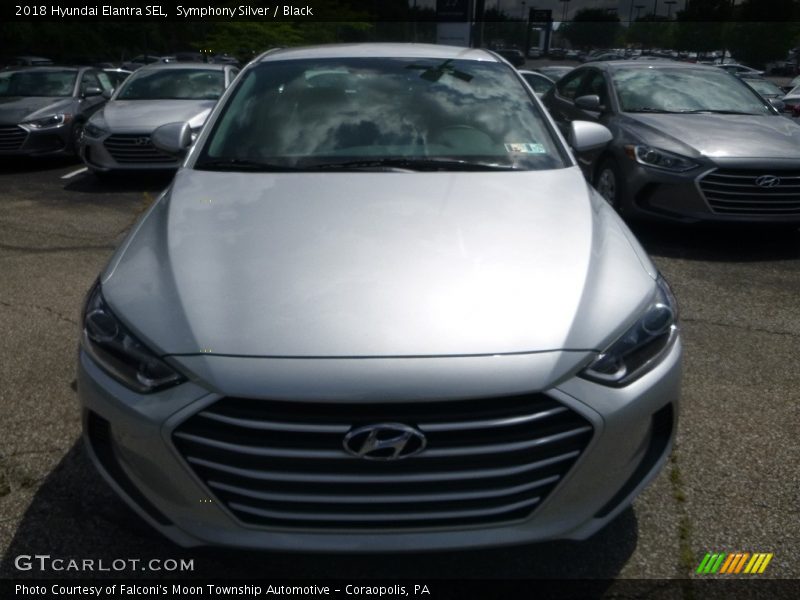 Symphony Silver / Black 2018 Hyundai Elantra SEL