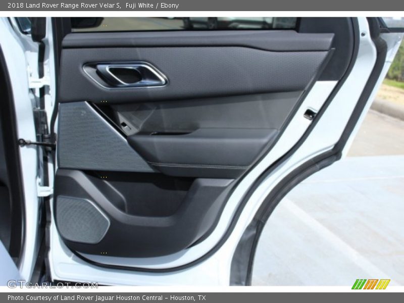 Fuji White / Ebony 2018 Land Rover Range Rover Velar S