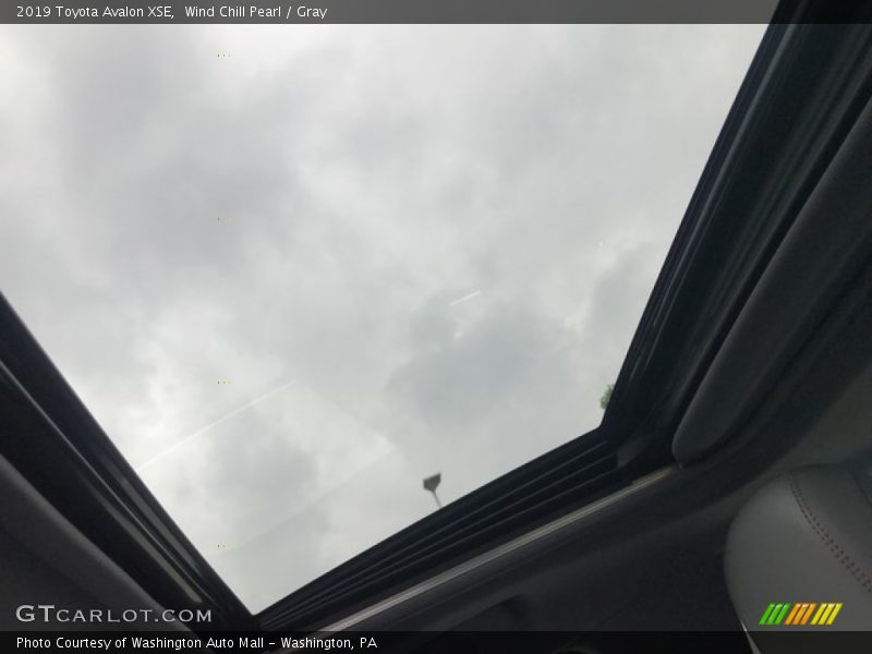 Wind Chill Pearl / Gray 2019 Toyota Avalon XSE