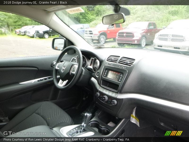 Granite Pearl / Black 2018 Dodge Journey SE