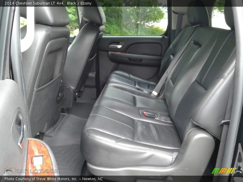 Black / Ebony 2014 Chevrolet Suburban LT 4x4