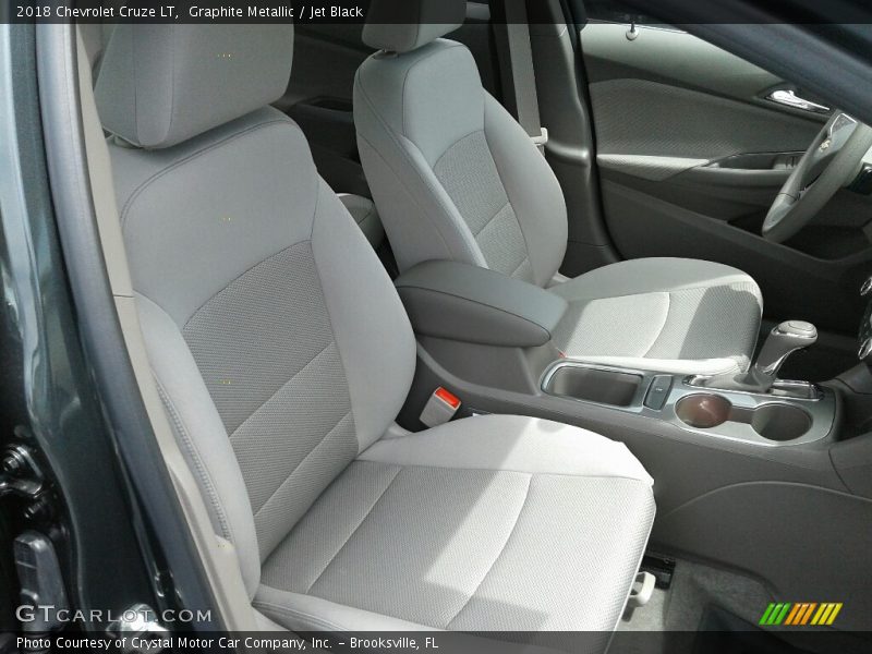 Graphite Metallic / Jet Black 2018 Chevrolet Cruze LT