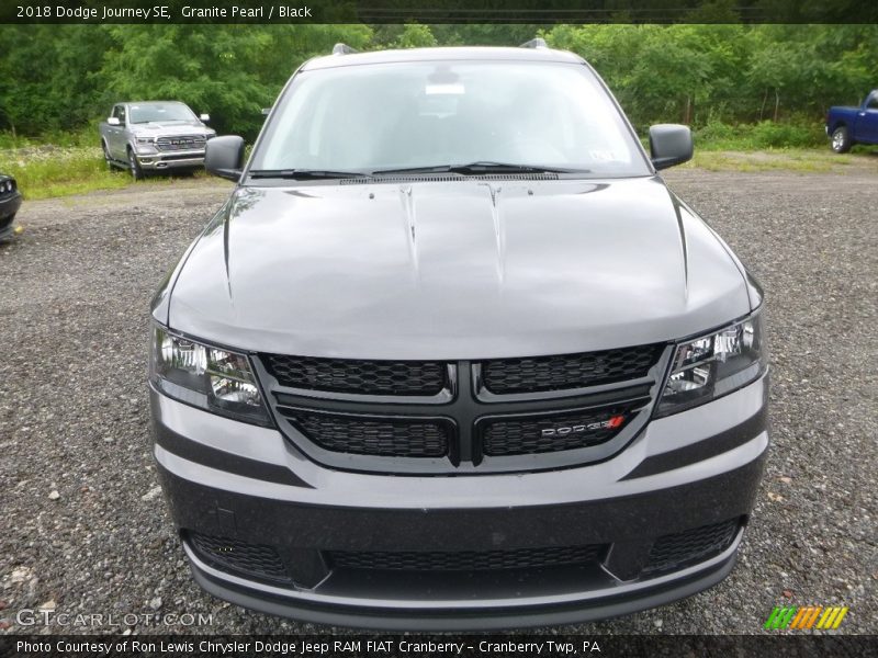 Granite Pearl / Black 2018 Dodge Journey SE