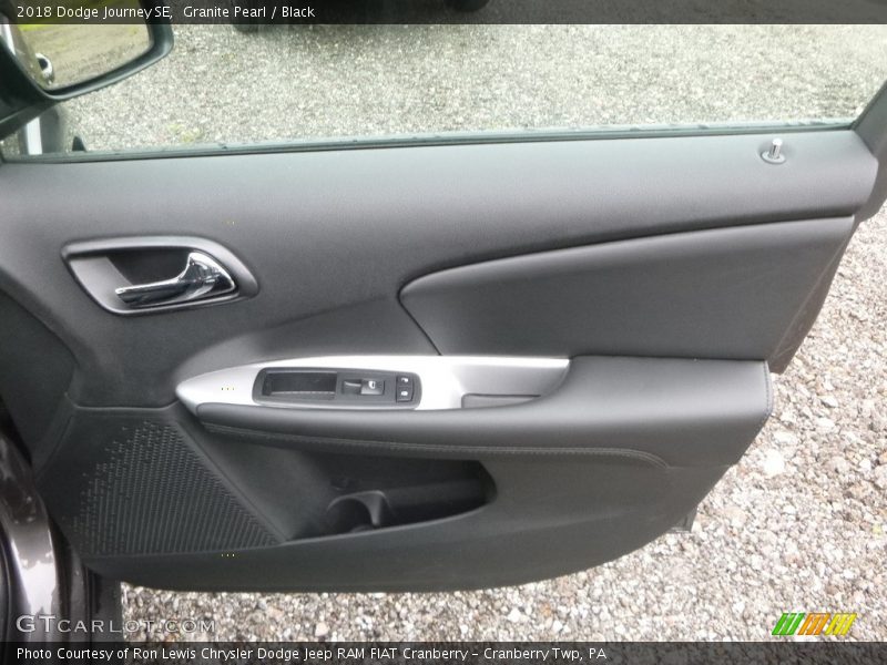 Granite Pearl / Black 2018 Dodge Journey SE