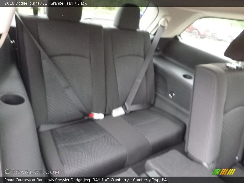 Granite Pearl / Black 2018 Dodge Journey SE