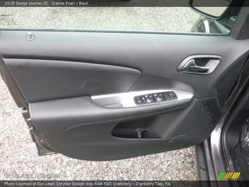Granite Pearl / Black 2018 Dodge Journey SE