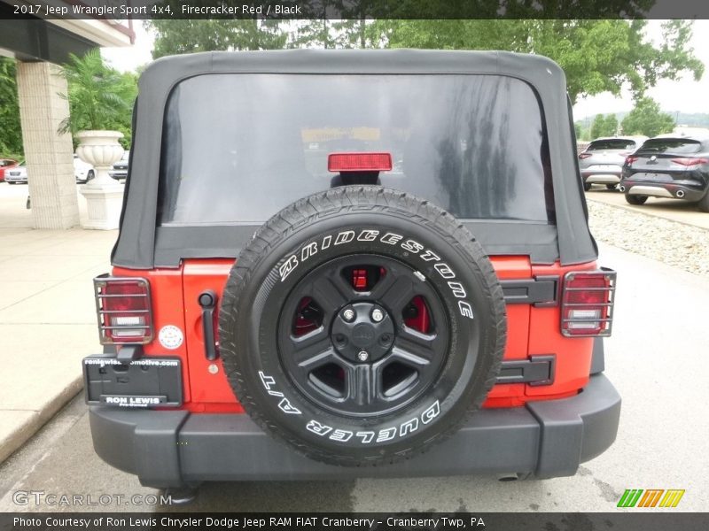 Firecracker Red / Black 2017 Jeep Wrangler Sport 4x4