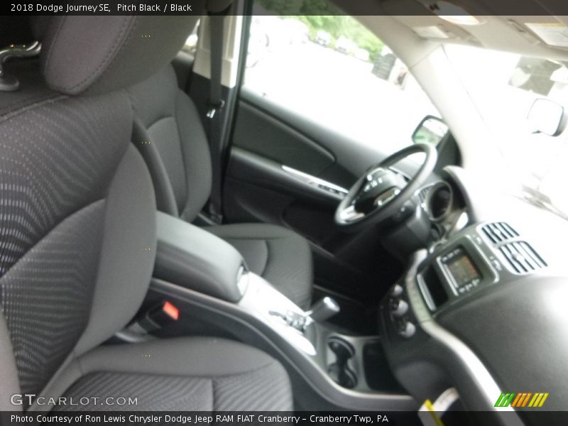 Pitch Black / Black 2018 Dodge Journey SE