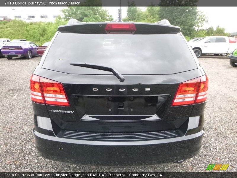 Pitch Black / Black 2018 Dodge Journey SE