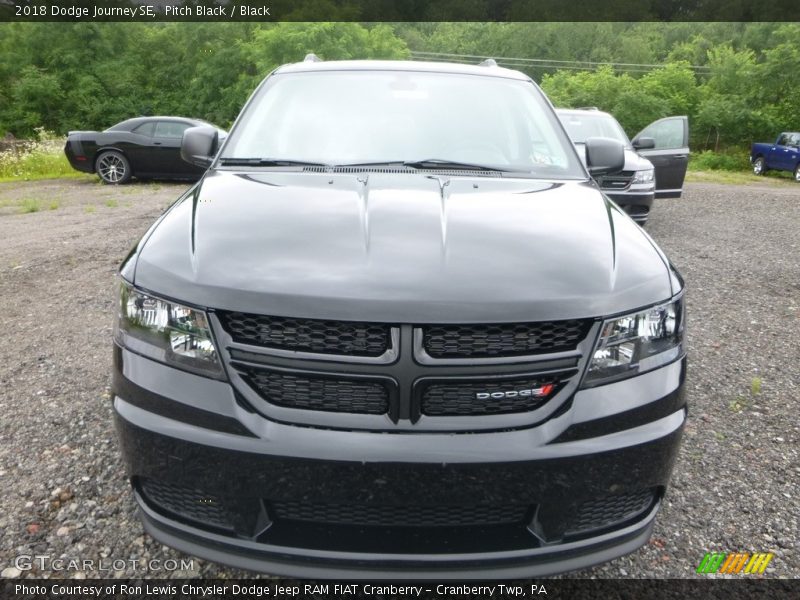 Pitch Black / Black 2018 Dodge Journey SE