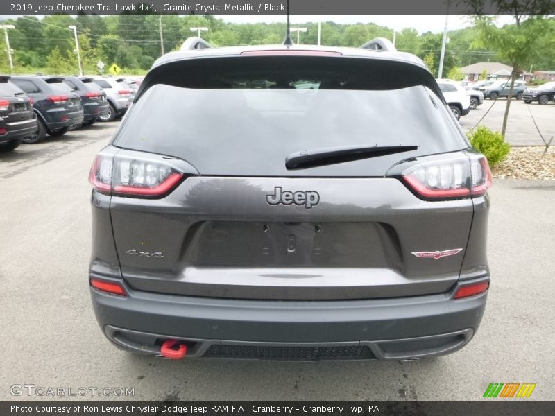 Granite Crystal Metallic / Black 2019 Jeep Cherokee Trailhawk 4x4