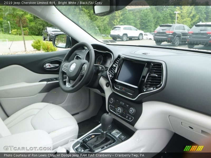 Bright White / Black/Ski Grey 2019 Jeep Cherokee Limited 4x4