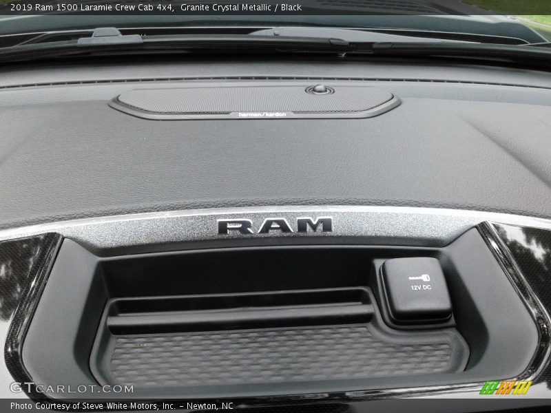 Granite Crystal Metallic / Black 2019 Ram 1500 Laramie Crew Cab 4x4
